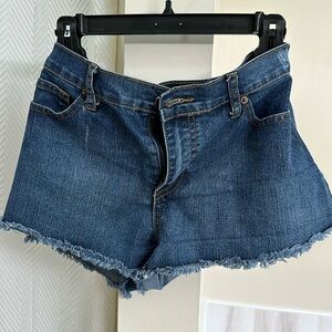 Forever 21 shorts, medium wash!